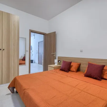 2br Balcony