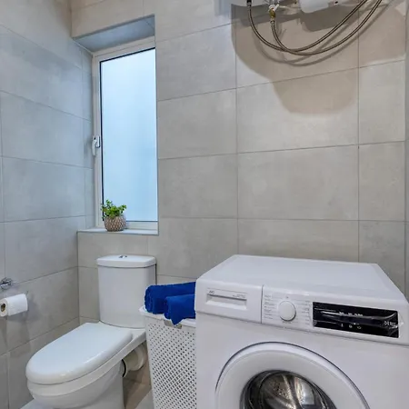 2br Balcony * Gzira